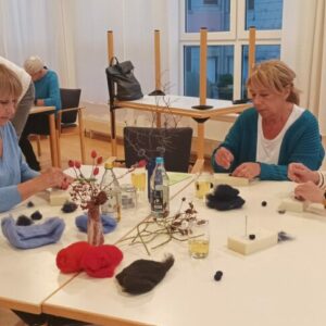 Nadelfilzen von Osterdekoration